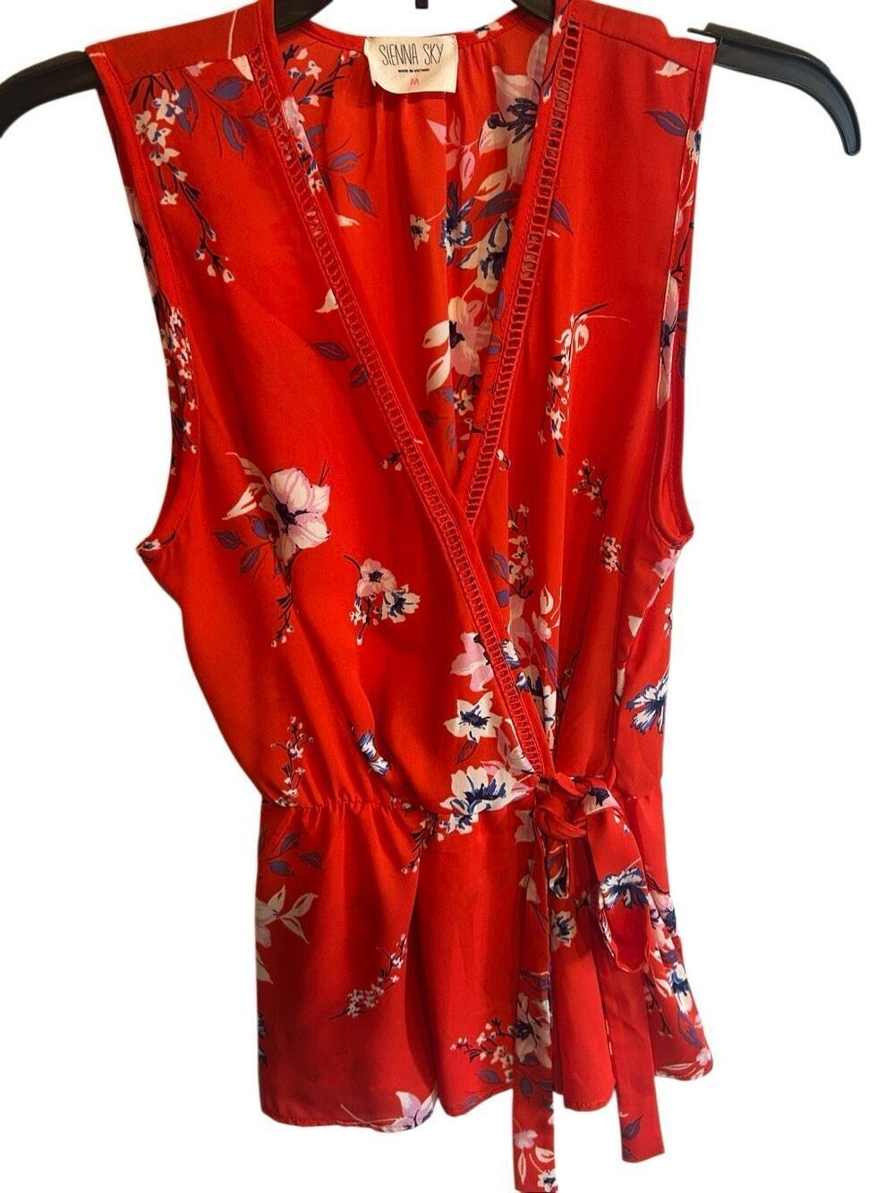 Sienna Sky Red Floral Faux Wrap Blouse Size Medium Sleeveless Juniors Young Woma